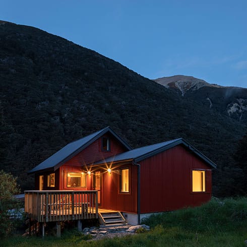 Award winning extention to a family Batch in the Southern Alps