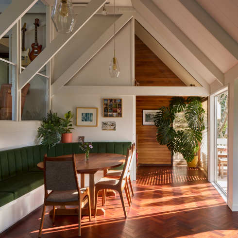 Award winning renovation of a 1971 Lucking & Vial designed house